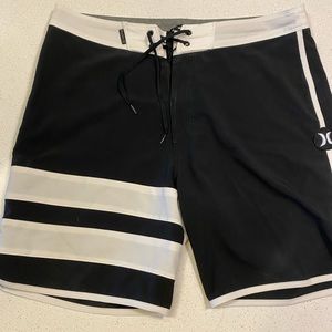 Hurley Phantom boardshorts. 31”x18”